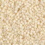 Miyuki delica beads 10/0 - Matted cream DBM-352